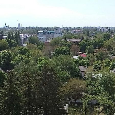 Apartment On Prospekt Peremogi Чернихив Екстериор снимка